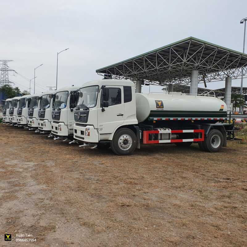 Xe phun nước rửa đường Dongfeng 9.2 khối
