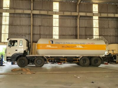 xe bon hyundai cho khi Nh3 24 khoi 1 scaled