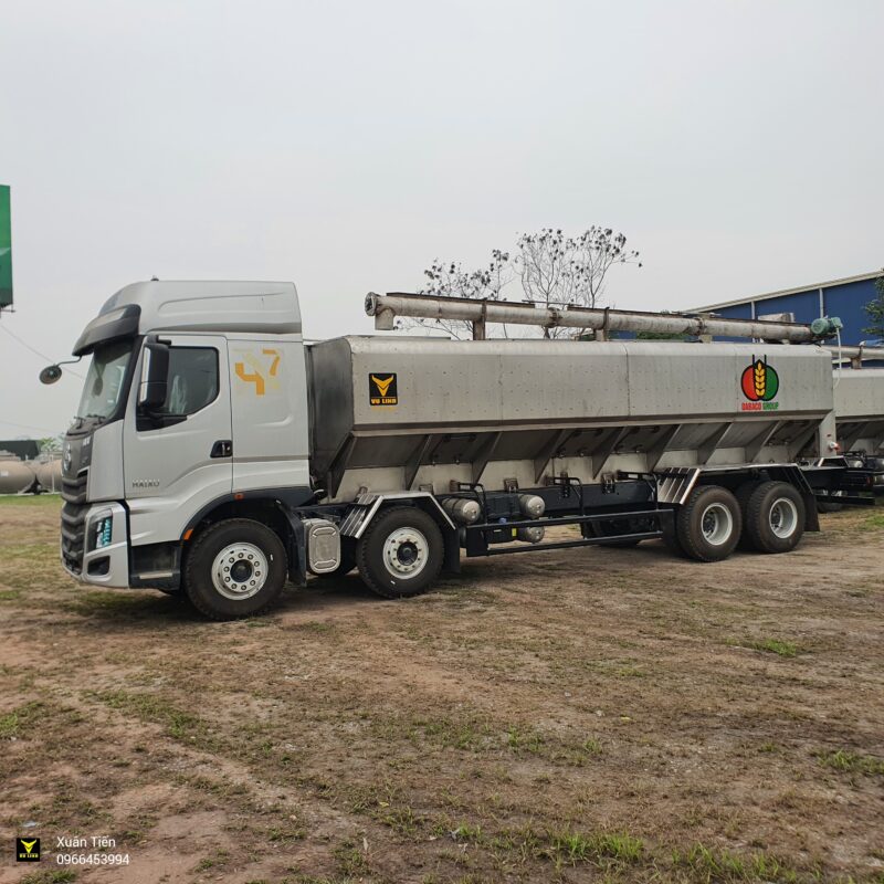 Xe Chenglong bồn Inox chở cám 27 khối