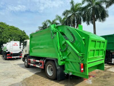 Xe Howo ep rac 11 khoi 2