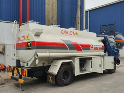 Xe Hyundai bon cho xang 7.7 khoi 4 scaled