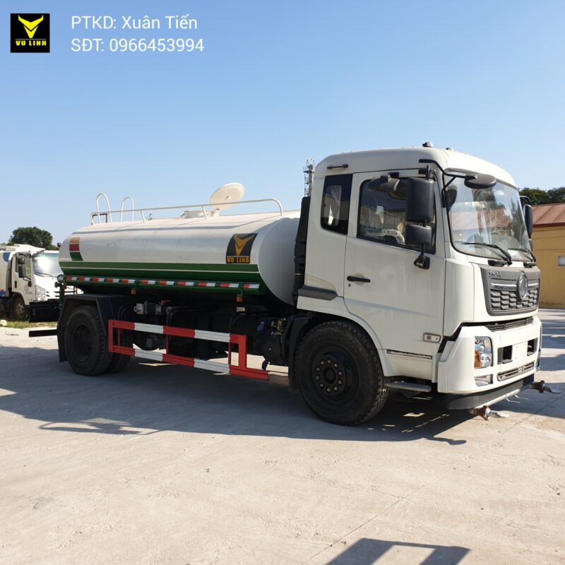 Xe Dongfeng phun nước 9 khối
