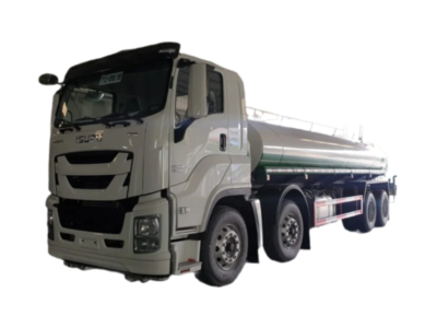 Xe phun nước 17 khối Isuzu