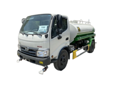 Xe phun nước 4 khối