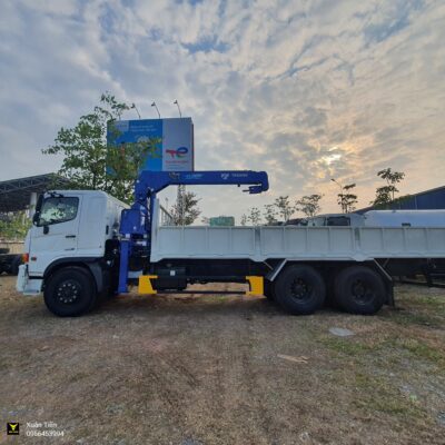 Xe O To Tai Hino Gan Cau 5 Tan 3 Dot 2 scaled