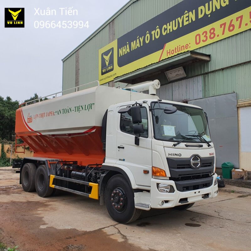 Xe chở cám 22 khối Hino 6x4