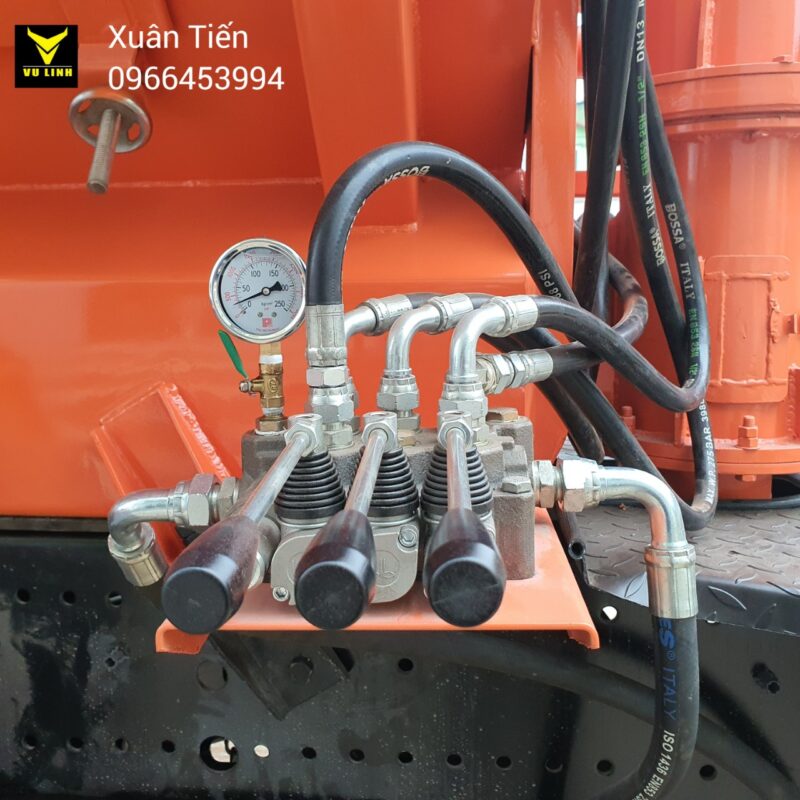 Xe cho cam 22 khoi hino 9