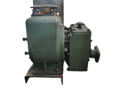 Bơm xe xitec phun nước