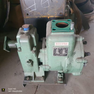 Bom xe xitec phun nuoc rua duong 4