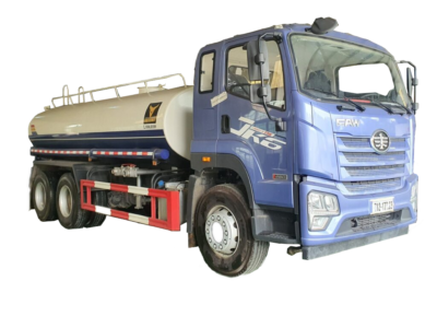Xe Faw phun nước rửa đường 13 khối