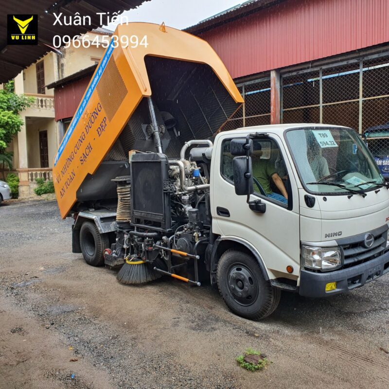 Xe Hino Quét Đường 3 Khối