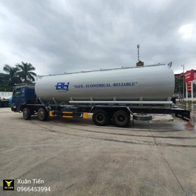 Xe bon cho thuc an chan nuoi 32 khoi 5