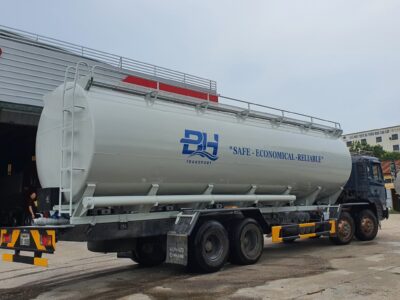 Xe bon cho thuc an chan nuoi 32 khoi 6