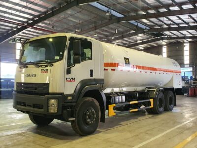 Xe Bon ISUZU Cho Khi Hoa Long CO2 12 Khoi 2 scaled
