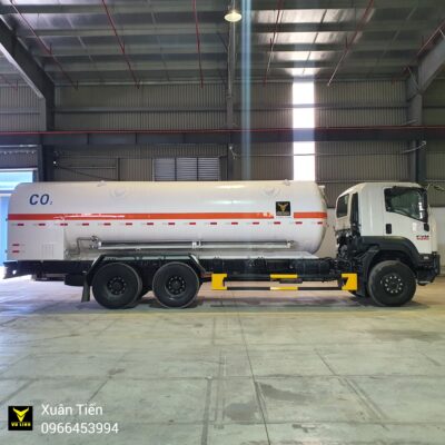 Xe Bon ISUZU Cho Khi Hoa Long CO2 12 Khoi 5 scaled